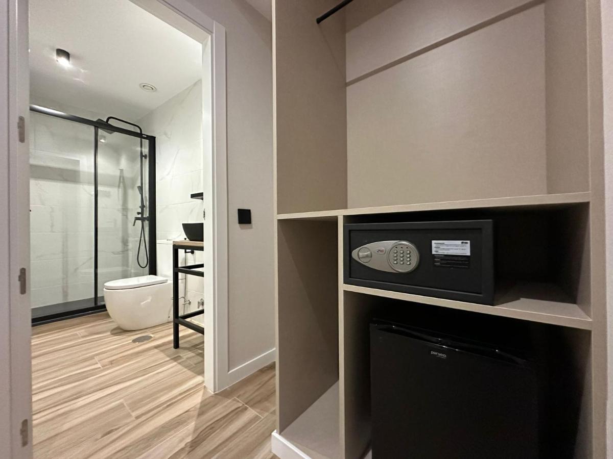 Cc Opera Suites Madrid Exterior photo