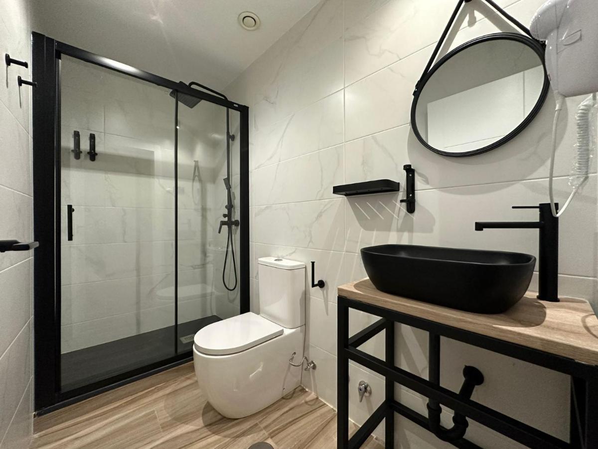 Cc Opera Suites Madrid Exterior photo