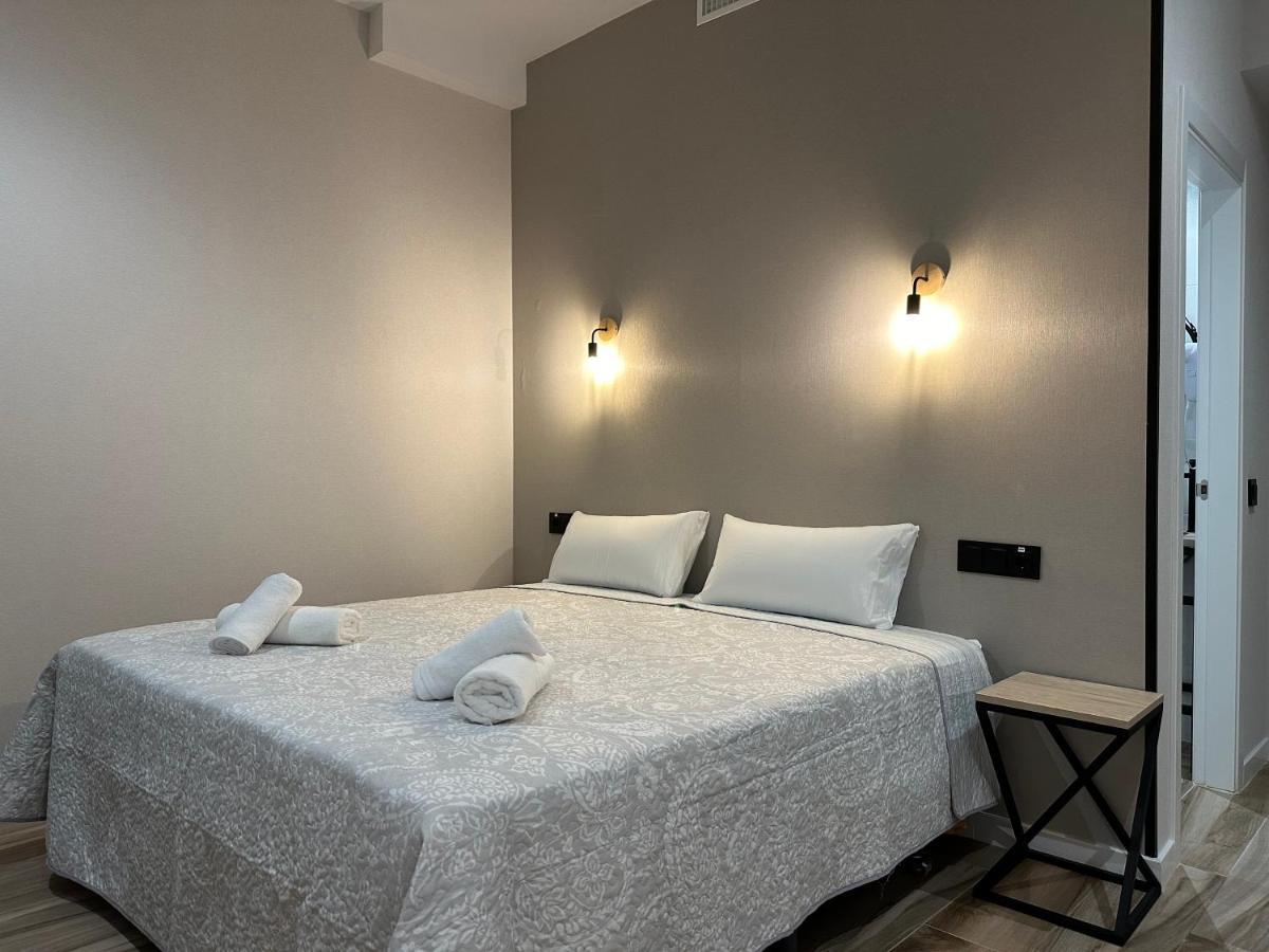 Cc Opera Suites Madrid Exterior photo