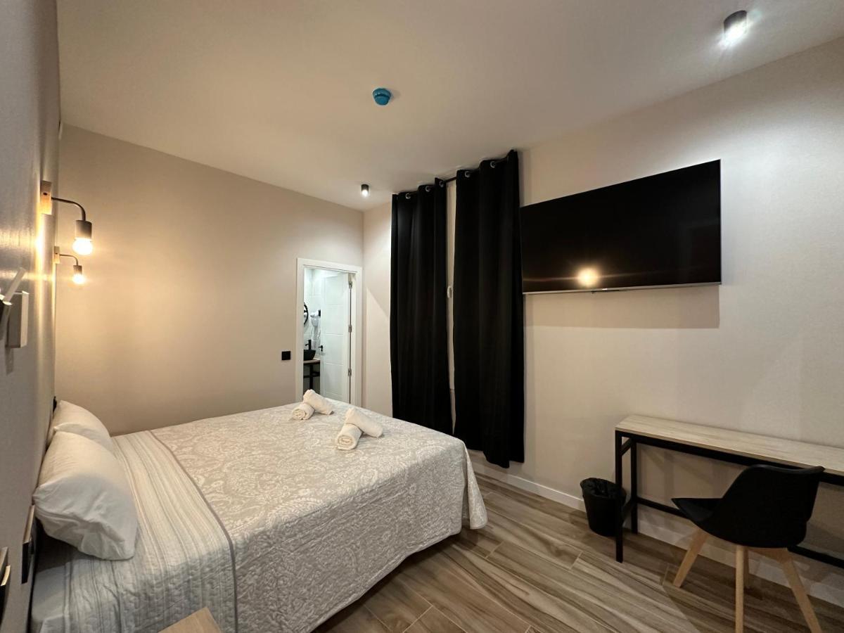 Cc Opera Suites Madrid Exterior photo