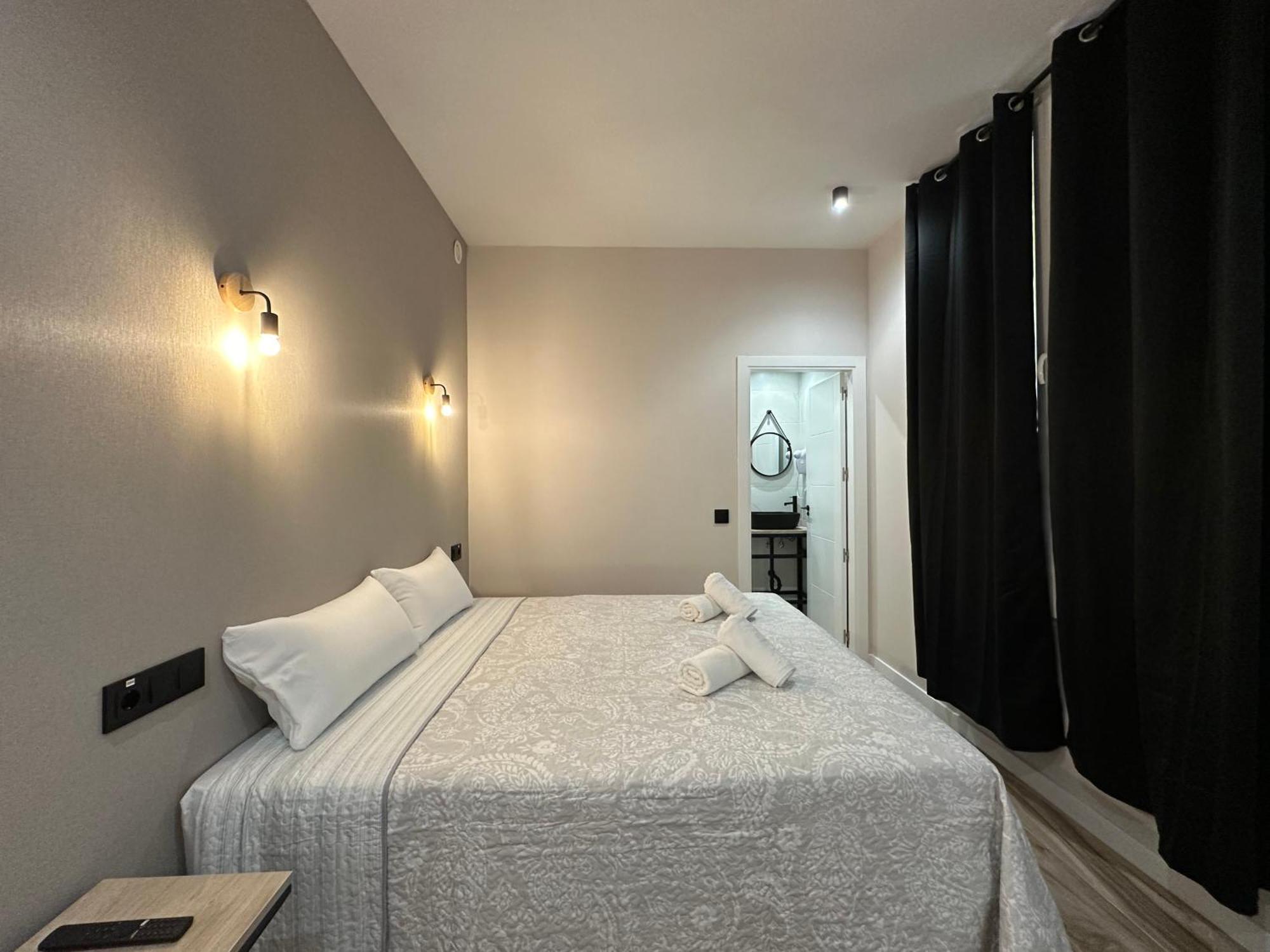 Cc Opera Suites Madrid Exterior photo