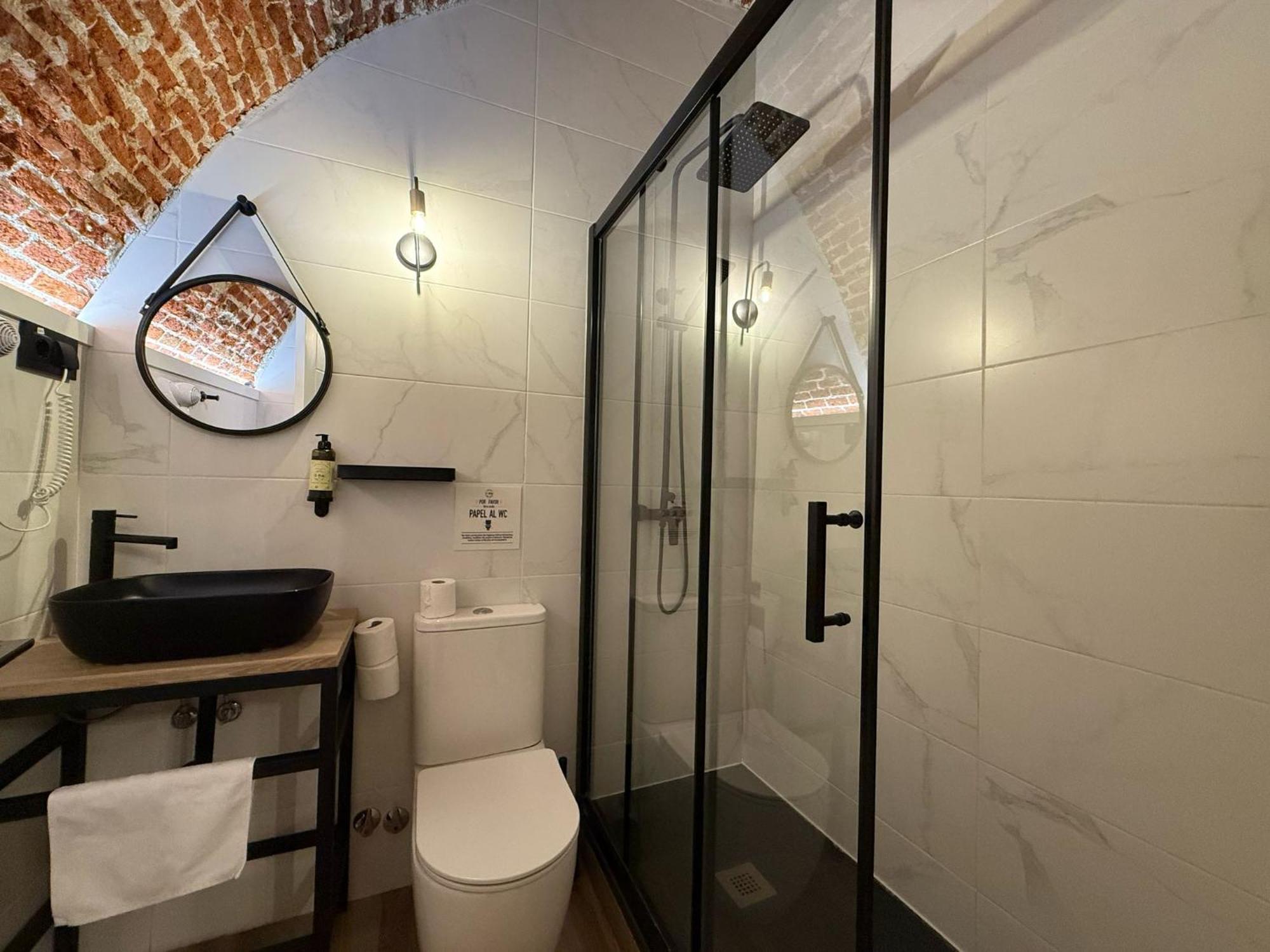 Cc Opera Suites Madrid Exterior photo