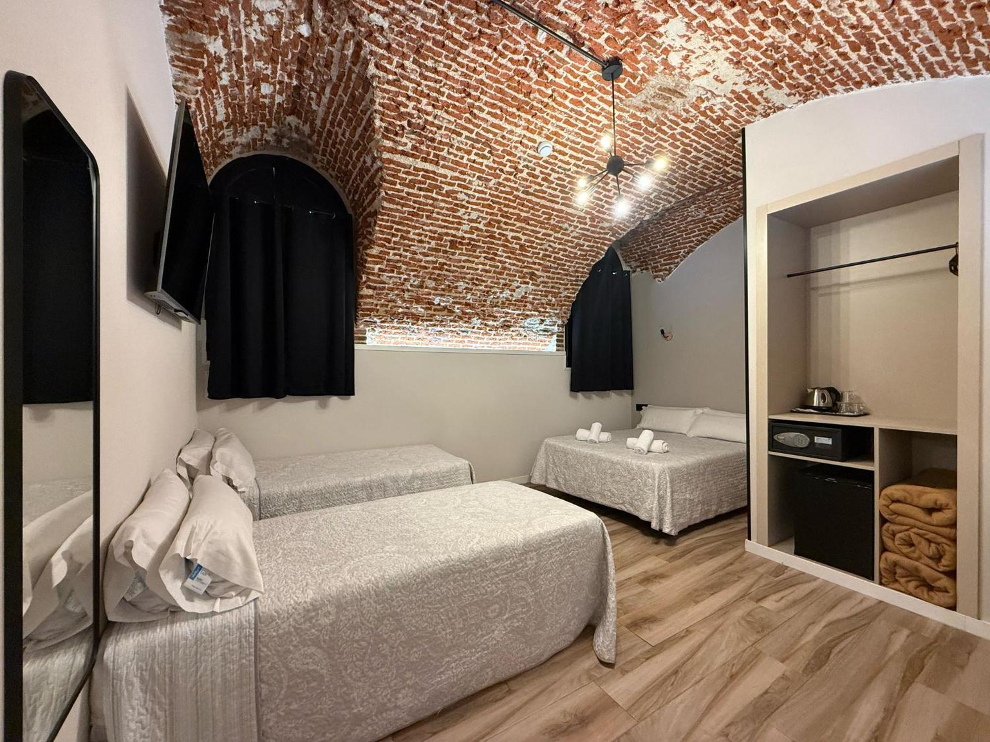 Cc Opera Suites Madrid Exterior photo